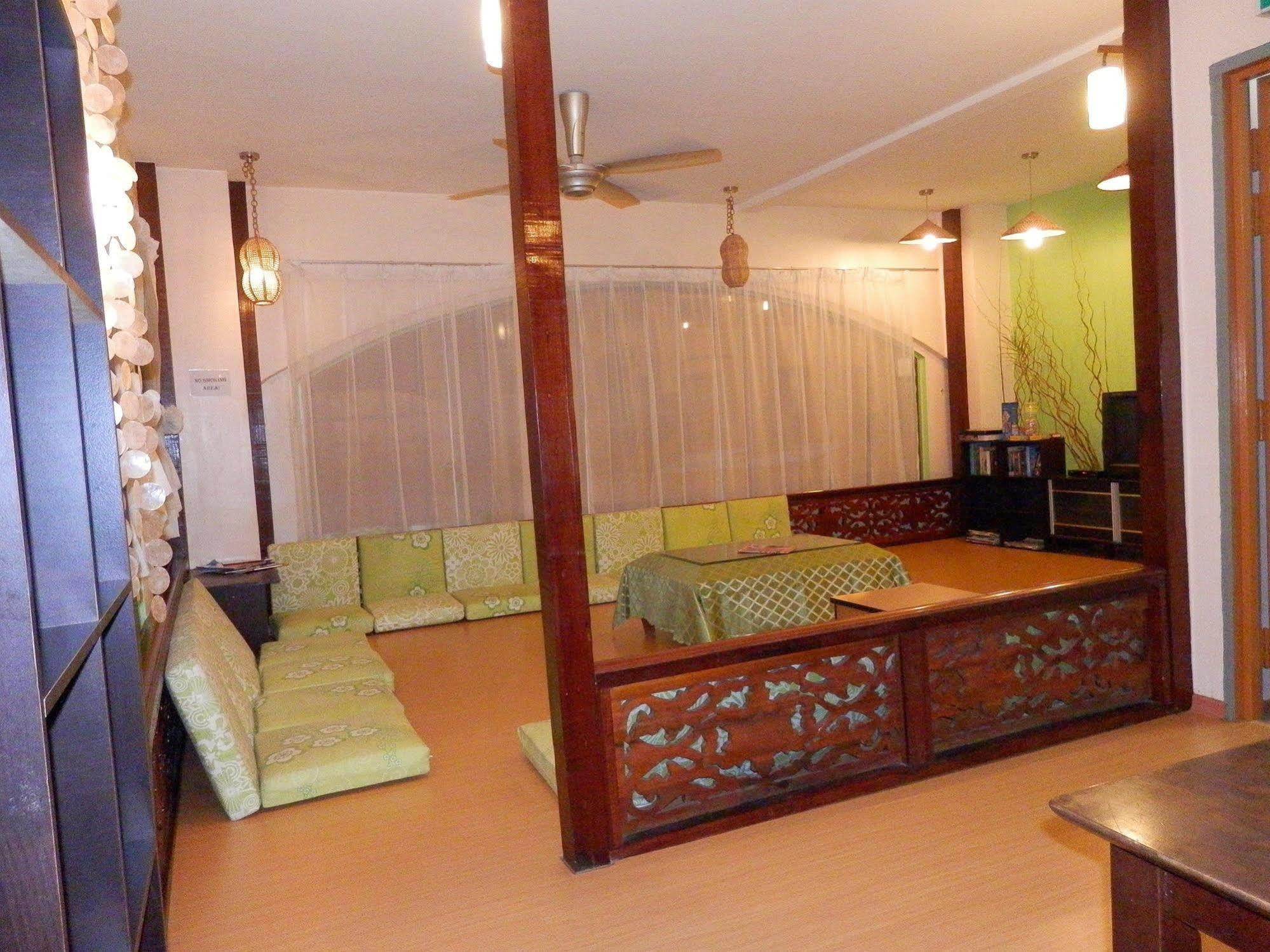 Travellers Planet Hotel & Guesthouse Malacca Екстер'єр фото